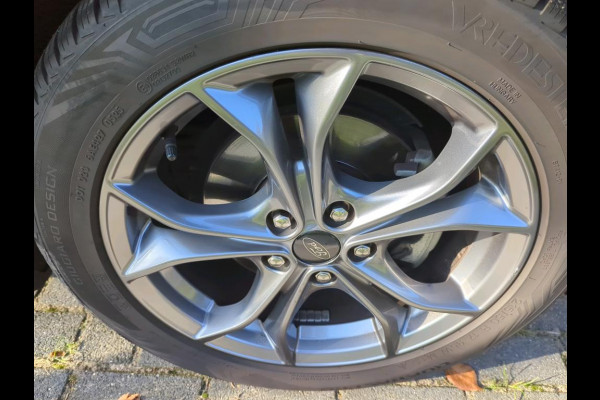 Ford Focus 1.0 EcoBoost Hybrid ST Line Business