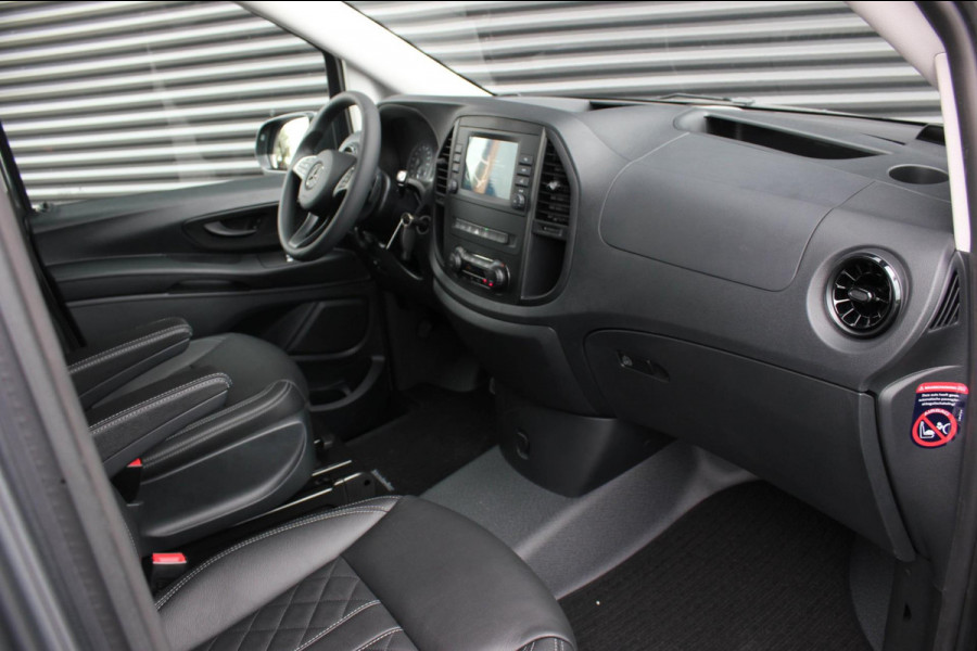 Mercedes-Benz Vito 215PK JB- EDITION FULL BLACK / AMG / SPOILER / VERLAGINGSVEREN / NAVIGATIE / CLIMATE CONTROL / TREKHAAK / CRUIS