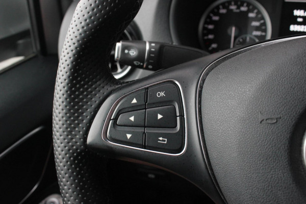 Mercedes-Benz Vito 215PK LANG JB- EDITION FULL BLACK / AMG / SPOILER / VERLAGINGSVEREN / NAVIGATIE / SIDE- BARS / FULL / NAVIGATIE