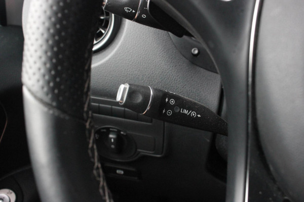 Mercedes-Benz Vito 215PK LANG JB- EDITION FULL BLACK / AMG / SPOILER / VERLAGINGSVEREN / NAVIGATIE / SIDE- BARS / FULL / NAVIGATIE