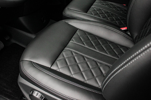 Mercedes-Benz Vito 215PK LANG JB- EDITION FULL BLACK / AMG / SPOILER / VERLAGINGSVEREN / NAVIGATIE / SIDE- BARS / FULL / NAVIGATIE