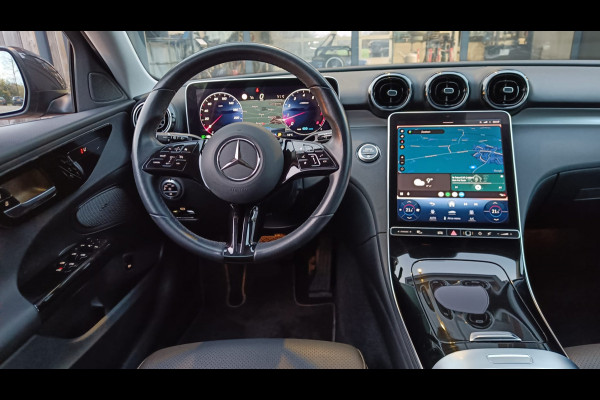 Mercedes-Benz C-Klasse Estate 200 Launch Edition Business Line LED afn. trekhaak Leder Apple-Android Stoelverw. Camera