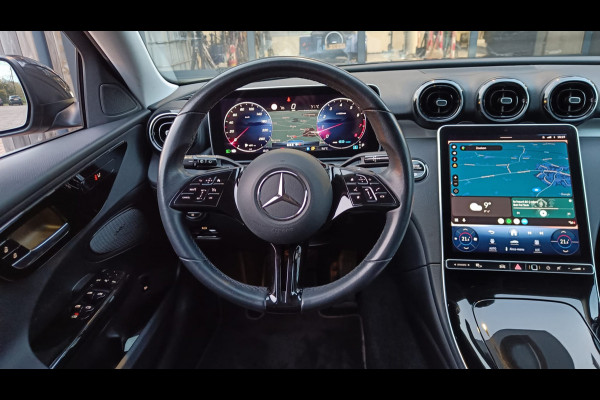 Mercedes-Benz C-Klasse Estate 200 Launch Edition Business Line LED afn. trekhaak Leder Apple-Android Stoelverw. Camera