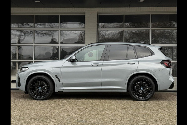 BMW X3 xDrive30e M SPORT | LEDER | CAMERA | KEYLESS ENTRY | BMW LIVE COCKPIT PROFF. |