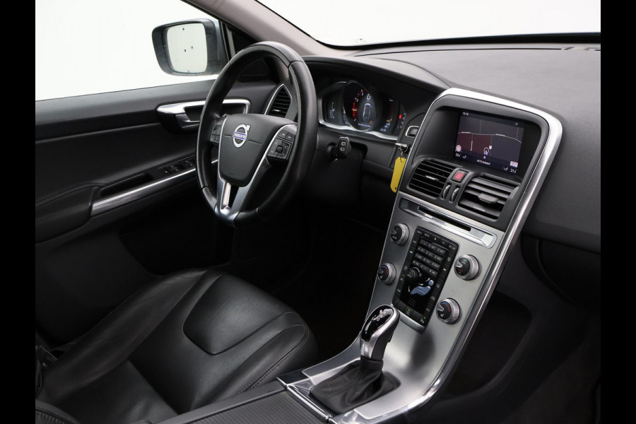 Volvo XC60 2.0 T5 FWD 245 PK POLAR+ PANORAMA | LEDER | TREKHAAK | STOELVERW.