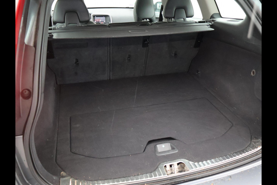 Volvo XC60 2.0 T5 FWD 245 PK POLAR+ PANORAMA | LEDER | TREKHAAK | STOELVERW.