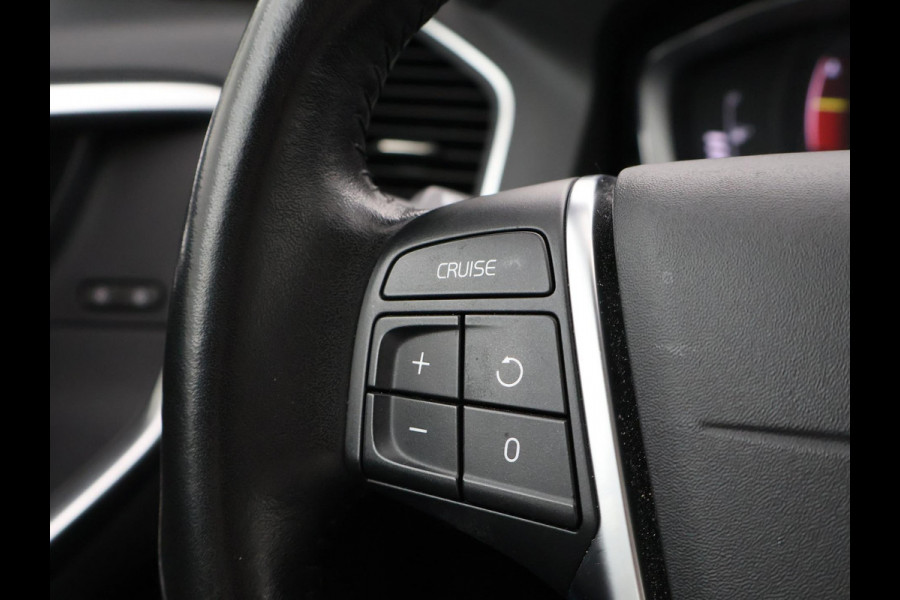 Volvo XC60 2.0 T5 FWD 245 PK POLAR+ PANORAMA | LEDER | TREKHAAK | STOELVERW.