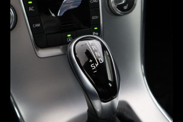 Volvo XC60 2.0 T5 FWD 245 PK POLAR+ PANORAMA | LEDER | TREKHAAK | STOELVERW.