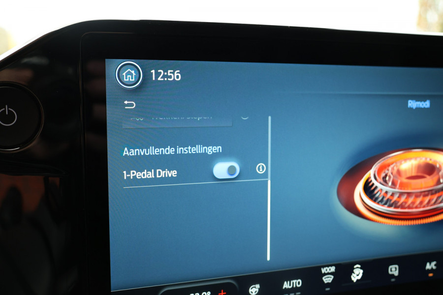 Ford E-Transit Custom 320 L2H1 Limited 65 kWh 218 PK | 328 KM Range | ACC | Blind Spot | L+R Schuifdeur | LED Koplampen + achterlichten | Stuur- en stoelverwarming | CarPlay | Camera | Zero Emission