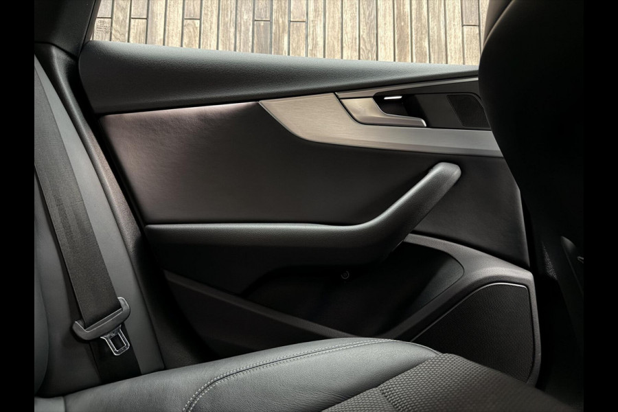 Audi A5 Sportback 35 TFSI S-line Automaat | Quantumgrijs | LED verlichting | Climate & cruise control | Getint glas | 19 inch velgen | E