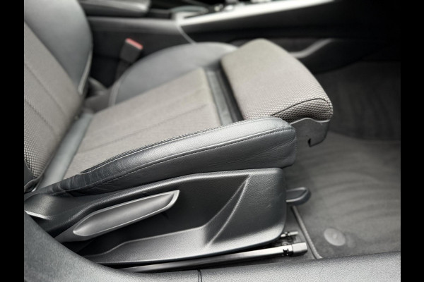 Audi A5 Sportback 35 TFSI S-line Automaat | Quantumgrijs | LED verlichting | Climate & cruise control | Getint glas | 19 inch velgen | E