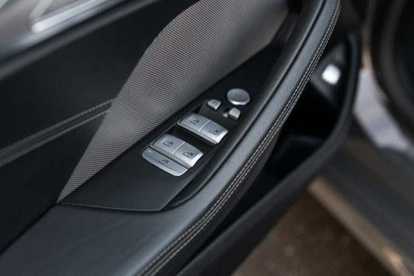 BMW 8 Serie Gran Coupé 840i xDrive High Executive Dravit Grey|Carbon|Achterassturing|Performance stoelen|ACC|B&W|Full Options