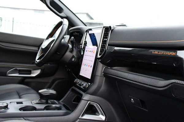 Ford Ranger 2.0 Super Cab EcoBlue Wildtrak Adaptieve Cruise, 360 Camera, Carplay, 3500kg Trekhaak, LEDER, LED, 204pk, Automaat, Uniek!