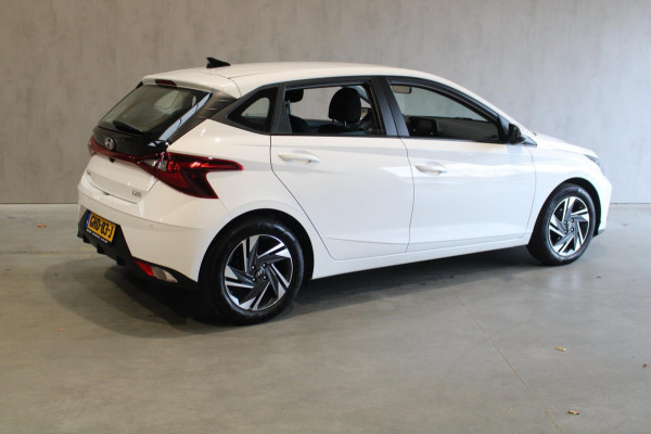 Hyundai i20 1.2 MPI Comfort Carplay|Camera|4cilinder|prijs is rijklaar