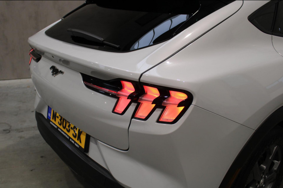 Ford Mustang Mach-E Extended RWD 98 kWh Leer|B&O|Camera|Panoramadak