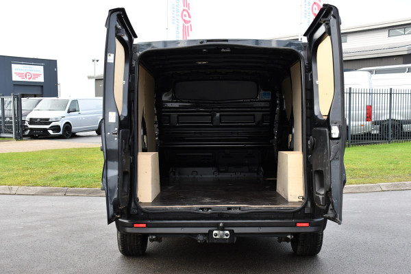 Nissan Primastar 2.0 dCi L2H1 PB Edition Camera, Cruise, Carplay, LED, 150pk, Keyless, Automaat, Trekhaak, Multimedia, Sensoren, Uniek!