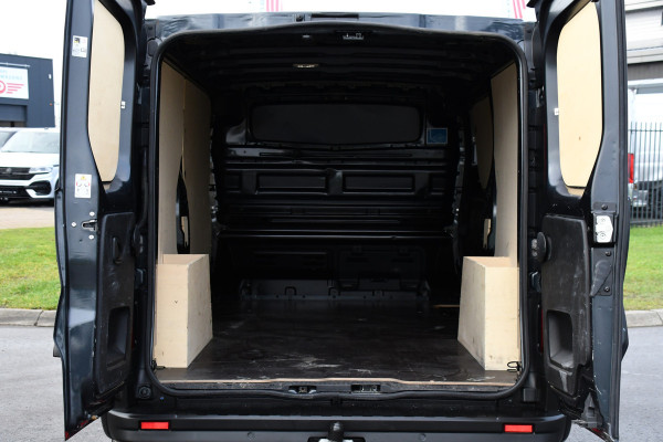 Nissan Primastar 2.0 dCi L2H1 PB Edition Camera, Cruise, Carplay, LED, 150pk, Keyless, Automaat, Trekhaak, Multimedia, Sensoren, Uniek!