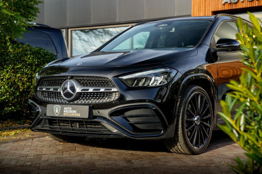 Mercedes-Benz GLA 180 AMG Line Panoramadak Adapt. Cruise Keyless Ambient