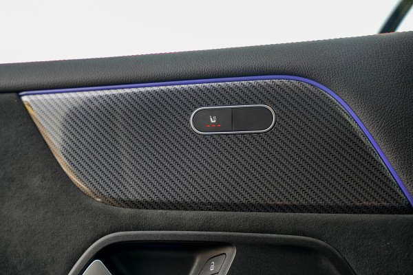 Mercedes-Benz GLA 180 AMG Line Panoramadak Adapt. Cruise Keyless Ambient