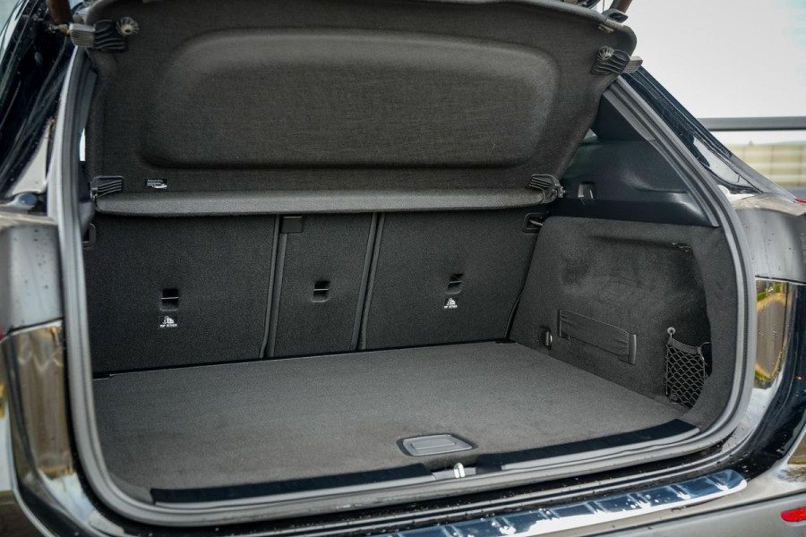 Mercedes-Benz GLA 180 AMG Line Panoramadak Adapt. Cruise Keyless Ambient