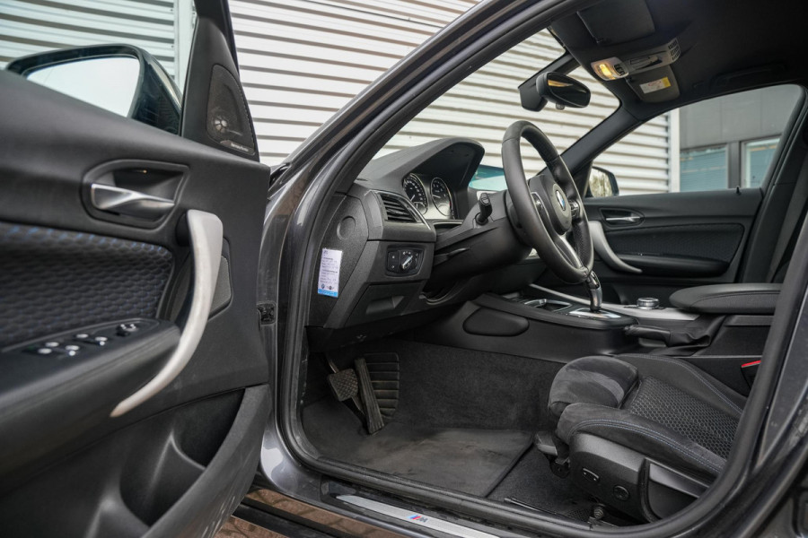 BMW 1-serie 125i Edition M Sport Shadow High Executive