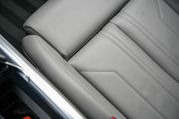 Audi e-tron e-tron 55 quattro advanced Pro Line Plus 95 kWh File Assist Rijstrooksensor Climate Control Navi Stoelverw. 360 camera 21"L.M.