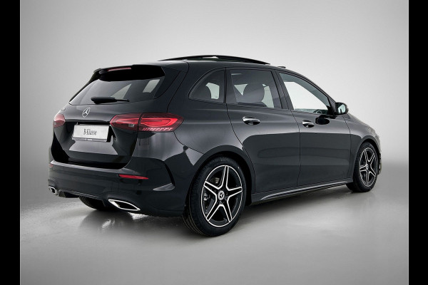 Mercedes-Benz B-Klasse 180 Business Solution AMG | Nightpakket | Trekhaak | Panoramaschuifdak  | Stoelverwarming voor | Multibeam LED | Smartphone integratie | EASY PACK achterklep | Keyless-Go comfortpakket |