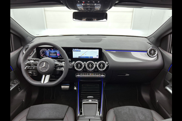 Mercedes-Benz B-Klasse 180 Business Solution AMG | Nightpakket | Trekhaak | Panoramaschuifdak  | Stoelverwarming voor | Multibeam LED | Smartphone integratie | EASY PACK achterklep | Keyless-Go comfortpakket |