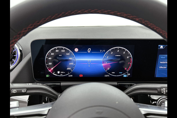 Mercedes-Benz B-Klasse 180 Business Solution AMG | Nightpakket | Trekhaak | Panoramaschuifdak  | Stoelverwarming voor | Multibeam LED | Smartphone integratie | EASY PACK achterklep | Keyless-Go comfortpakket |