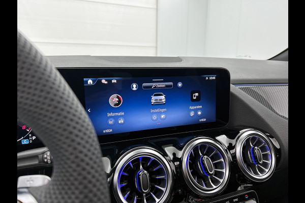 Mercedes-Benz B-Klasse 180 Business Solution AMG | Nightpakket | Trekhaak | Panoramaschuifdak  | Stoelverwarming voor | Multibeam LED | Smartphone integratie | EASY PACK achterklep | Keyless-Go comfortpakket |