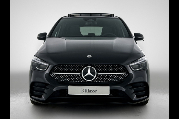 Mercedes-Benz B-Klasse 180 Business Solution AMG | Nightpakket | Trekhaak | Panoramaschuifdak  | Stoelverwarming voor | Multibeam LED | Smartphone integratie | EASY PACK achterklep | Keyless-Go comfortpakket |