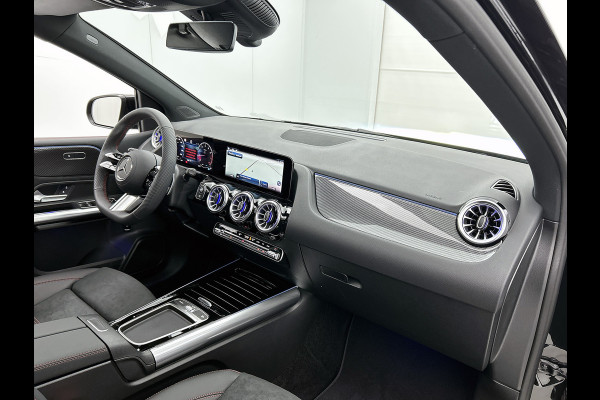 Mercedes-Benz B-Klasse 180 Business Solution AMG | Nightpakket | Trekhaak | Panoramaschuifdak  | Stoelverwarming voor | Multibeam LED | Smartphone integratie | EASY PACK achterklep | Keyless-Go comfortpakket |