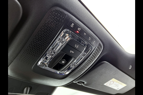 Mercedes-Benz B-Klasse 180 Business Solution AMG | Nightpakket | Trekhaak | Panoramaschuifdak  | Stoelverwarming voor | Multibeam LED | Smartphone integratie | EASY PACK achterklep | Keyless-Go comfortpakket |