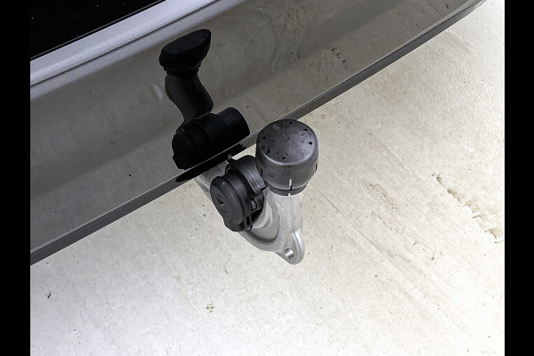 Mercedes-Benz B-Klasse 180 Business Solution AMG | Nightpakket | Trekhaak | Panoramaschuifdak  | Stoelverwarming voor | Multibeam LED | Smartphone integratie | EASY PACK achterklep | Keyless-Go comfortpakket |