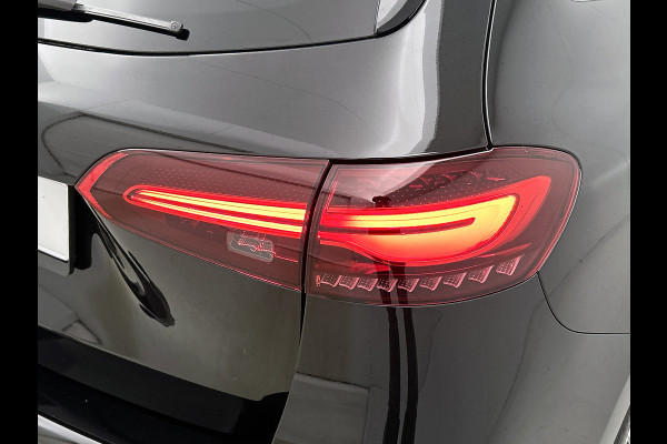 Mercedes-Benz B-Klasse 180 Business Solution AMG | Nightpakket | Trekhaak | Panoramaschuifdak  | Stoelverwarming voor | Multibeam LED | Smartphone integratie | EASY PACK achterklep | Keyless-Go comfortpakket |