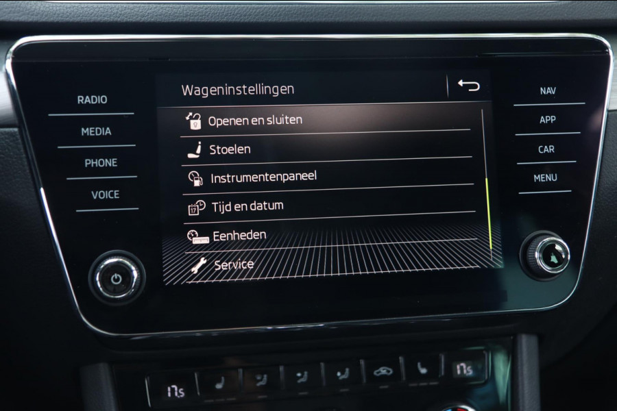 Škoda Superb 1.4 TSI ACT / PANODAK / DODEHOEK / ACC / MEMORY / CAMERA