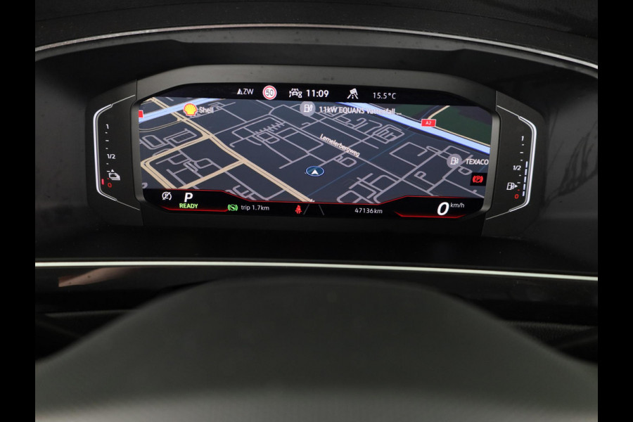 Volkswagen Tiguan 1.4 TSI eHybrid Life/Active 245 pk Automaat (DSG) | Navigatie | Panoramadak | Parkeersensoren (Park assist) | Rondomzicht camera | Stoelverwarming v/a |