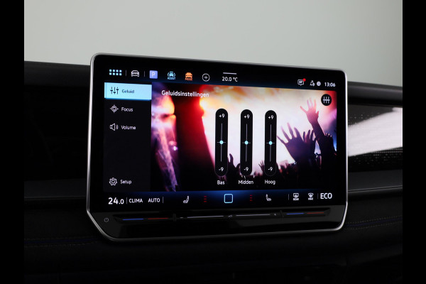 Volkswagen Tayron 1.5 eHybrid R-Line Edition 272 PK PHEV | Panorama dak | Black Style | 20"LM velgen | Stoel- en stuurverwarming | 360 graden camera |