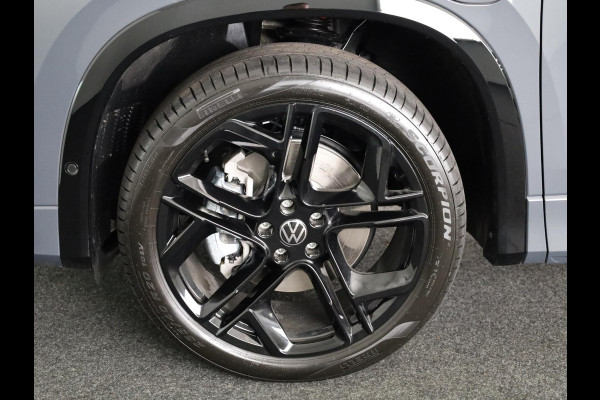 Volkswagen Tayron 1.5 eHybrid R-Line Edition 272 PK PHEV | Panorama dak | Black Style | 20"LM velgen | Stoel- en stuurverwarming | 360 graden camera |