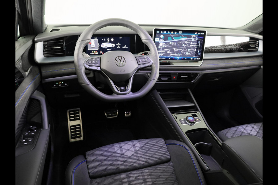 Volkswagen Tayron 1.5 eHybrid R-Line Edition 272 PK PHEV | Panorama dak | Black Style | 20"LM velgen | Stoel- en stuurverwarming | 360 graden camera |