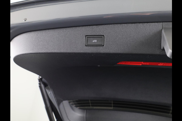 Volkswagen Tayron 1.5 eHybrid R-Line Edition 272 PK PHEV | Panorama dak | Black Style | 20"LM velgen | Stoel- en stuurverwarming | 360 graden camera |