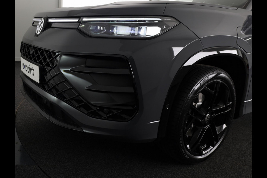 Volkswagen Tayron 1.5 eHybrid R-Line Edition 272 PK PHEV | Panorama dak | Black Style | 20"LM velgen | Stoel- en stuurverwarming | 360 graden camera |
