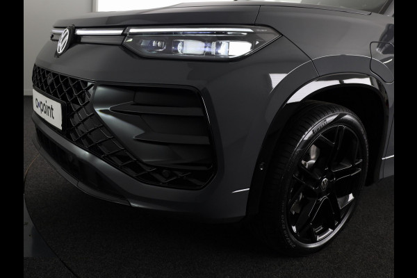 Volkswagen Tayron 1.5 eHybrid R-Line Edition 272 PK PHEV | Panorama dak | Black Style | 20"LM velgen | Stoel- en stuurverwarming | 360 graden camera |