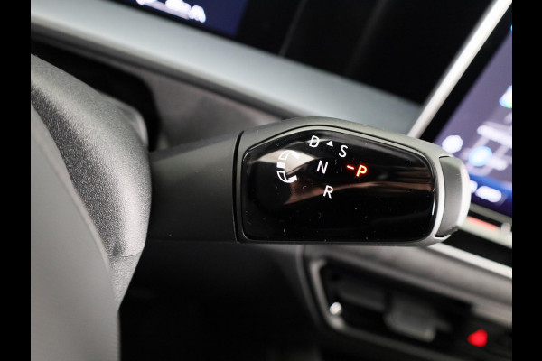 Volkswagen Tayron 1.5 eHybrid R-Line Edition 272 PK PHEV | Panorama dak | Black Style | 20"LM velgen | Stoel- en stuurverwarming | 360 graden camera |