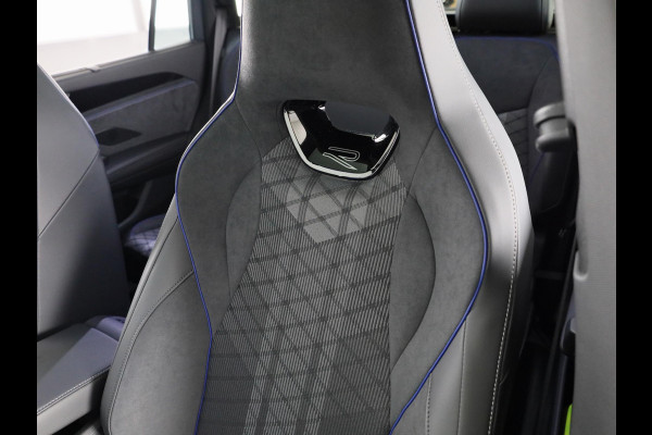 Volkswagen Tayron 1.5 eHybrid R-Line Edition 272 PK PHEV | Panorama dak | Black Style | 20"LM velgen | Stoel- en stuurverwarming | 360 graden camera |