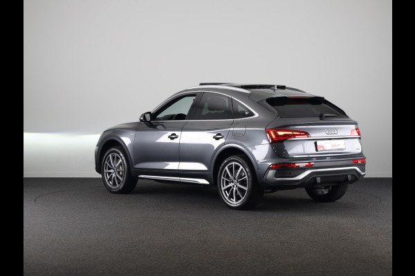 Audi Q5 Sportback 50 TFSI e S edition 299 pk S-tronic | Navigatie | Panoramadak | Trekhaak (wegklapbaar) | Parkeersensoren (Park assist) | Rondomzicht camera | Stoelverwarming v/a | S-Line |