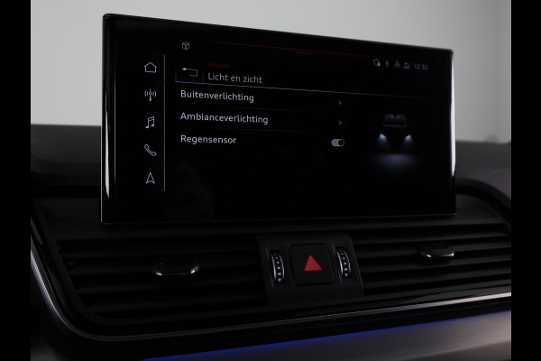 Audi Q5 Sportback 50 TFSI e S edition 299 pk S-tronic | Navigatie | Panoramadak | Trekhaak (wegklapbaar) | Parkeersensoren (Park assist) | Rondomzicht camera | Stoelverwarming v/a | S-Line |