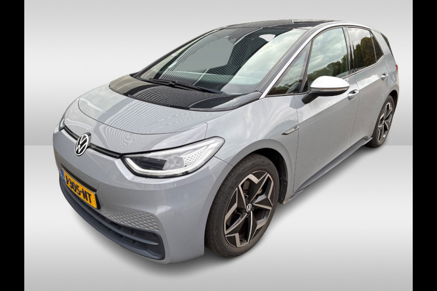 Volkswagen ID.3 First Plus 58 kWh / Camera / Keyless / Matrix LED / Interieurvoorverwarming / 19'' / DAB / 19'' / Navigatie / ACC