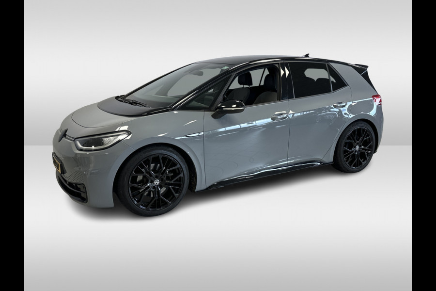 Volkswagen ID.3 First Plus 58 kWh / Camera / Keyless / Matrix LED / Interieurvoorverwarming / 19'' / DAB / 19'' / Navigatie / ACC