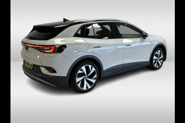 Volkswagen ID.4 First 77 kWh / Trekhaak / Camera / Apple CarPlay / DAB / 20'' / LED / Alcantara / Stoelverwarming / ACC